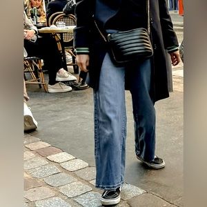 Meet your Posher, Lizzie